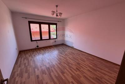 Casa cu 6 camere de vanzare in Pitesti - 15