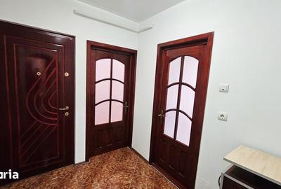 Apartament cu 2 camere decomandat în Micro 17 - 13