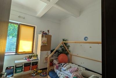 Casă individuală cu 7 camere cu Canalizare în Lipovei - 16