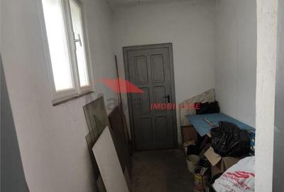 Casă cu 4 camere în Ștefan cel Mare - 13