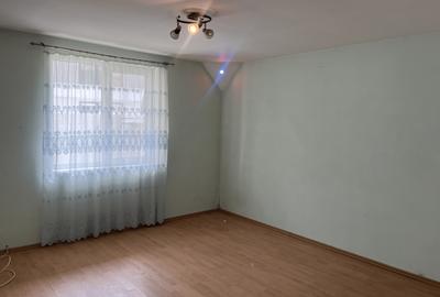 Vilă spațioasă în Giulești / Spacious Villa in Giulești - 10