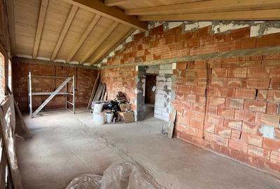 Casă cu 2 camere în Plopiș - 1