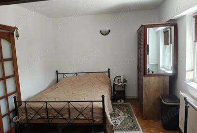 Apartament cu 3 camere zona ultracentrala Bazar confort 1 Etaj 3 S=88mp Pret: 92.000 euro - 1