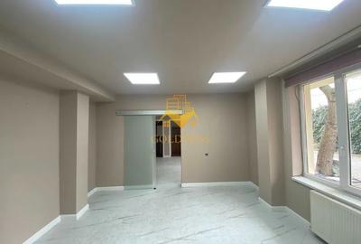 Birou, de 50 mp, în Central - 2