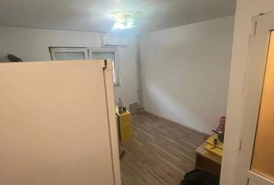Garsoniera UMT direct de la proprietar