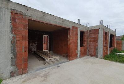 Casă cu 4 camere cu Teren 500 Mp în Aradul Nou - 11