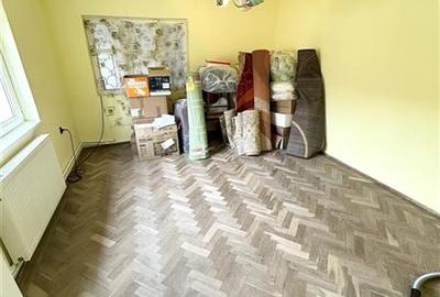 Casa de vanzare din BCA in inima orasului, zona Coiciu - 1