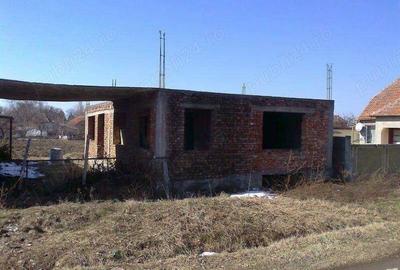 Casă cu 5 camere cu Teren 1700 Mp în Ciacova - 6