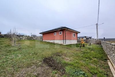 Casa de vanzare, 60 mp, zona Miroslava - 2