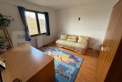 Apartament cu 3 camere semidecomandat, mobilat în Florești - 11