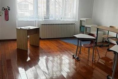 Duplex cu 7 camere cu Canalizare în Central - 12