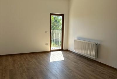 Casă cu 4 camere în Central - 6