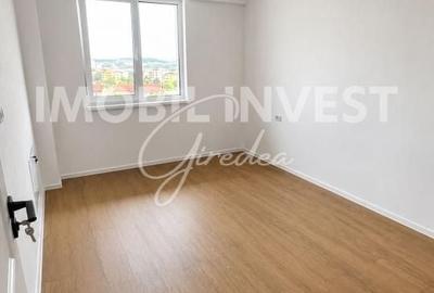 Apartament cu 2 camere în Tolstoi