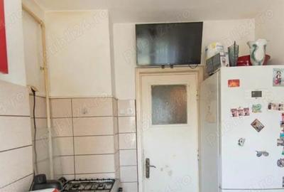 2 camere Calea Bucuresti etaj2din4 72000euro - 4