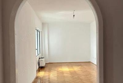 Apartament cu 3 camere decomandat în Rogerius - 13