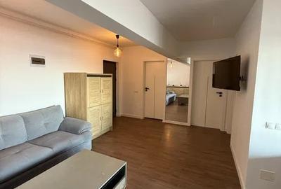 Apartament cu 3 camere, 57 mp, etaj intermediar, zona Petrom - 2