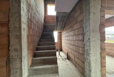 1/2 Duplex Dudestii Noi (12 km de timisoara), P+E,4 camere,2 bai,teren generos - 6