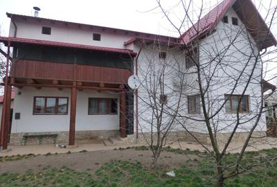 Casă individuală cu 6 camere cu Garaj în Chichiș - 21