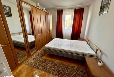 Apartament cu 3 camere decomandat în Central