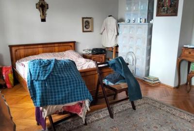 Casă cu 7 camere cu Teren 600 Mp în Decebal - 12