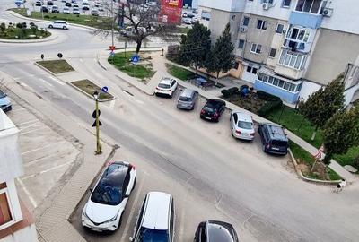 Apartament cu 4 camere decomandat în Central - 2