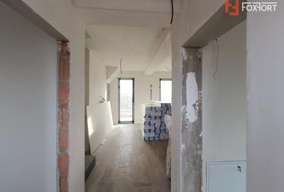 Casa insiruita cu 3 camere,  90 mp utili si teren de 300 mp, zona Giroc - 11