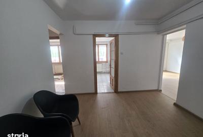 Spațiu comercial, de 67 mp, în Central