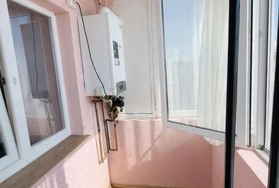 Apartament cu 3 camere decomandat în Alfa - 1