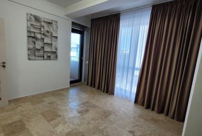 Apartament cu 3 camere semidecomandat în Tomis Nord - 12
