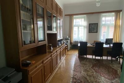 Casă cu 6 camere cu Teren 218 Mp în Central - 5