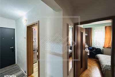 Apartament cu 2 camere decomandat în Valea Aurie - 2