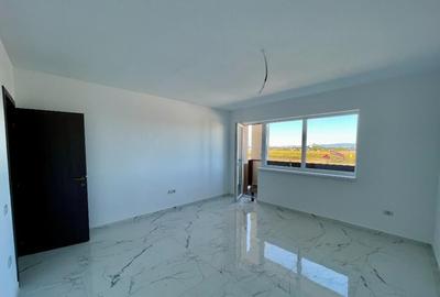 Apartament cu 3 camere decomandat în Sânpetru - 11