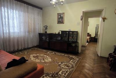 Apartament cu 2 camere semidecomandat în Podu Roș - 3