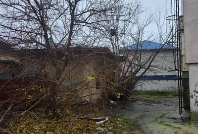 Casă cu 3 camere cu Canalizare în Central - 4