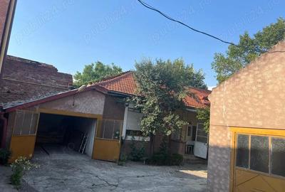 Casă cu 4 camere în Central - 6