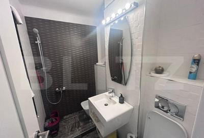 Apartament cu 4 camere, decomandat, etaj 1, 84,45 mp, zona - 9