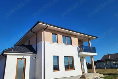 Casă cu Teren 1000 Mp în Jucu - 3