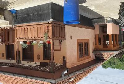 Casa batraneasca pentru relocare sau demolare Casa batraneasca pentru relocare sau demolare - 3