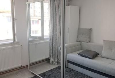 Apartament cu 3 camere în Craiovița Nouă - 15