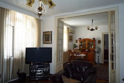 Apartament cu 4 camere semidecomandat în Știrbei Vodă