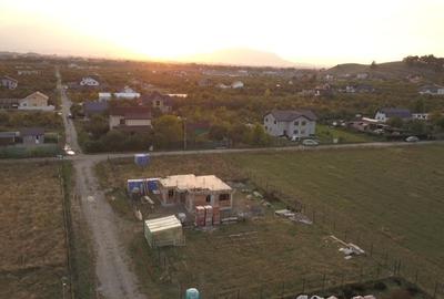 Teren superb,strada Molidului,complex Lempes Village,500-600mp,65euro mp - 3