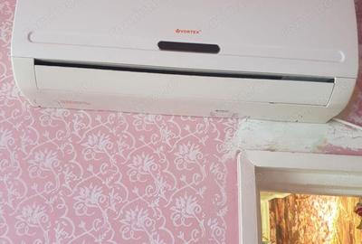 4 camere etaj 3 Circumvalatiunii, str. Stelelelor ... cu CENTRALA PROPRIE, neamenajat - 3