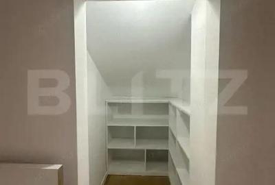 Casă cu 5 camere cu Teren 1600 Mp în Central - 11