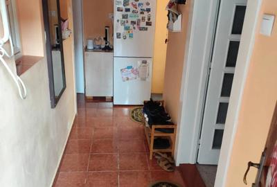 De vanzare Apartament 2 camere, zona centrala, curte comuna. - 2