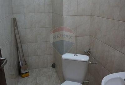 Spațiu comercial, de 35 mp, în Central - 6