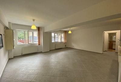 Apartament 82 metri /Spatiu comercial - 2