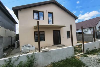Navodari -casa 6 camere la cheie