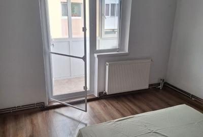 Apartament cu 2 camere decomandat în 1 Mai - 6