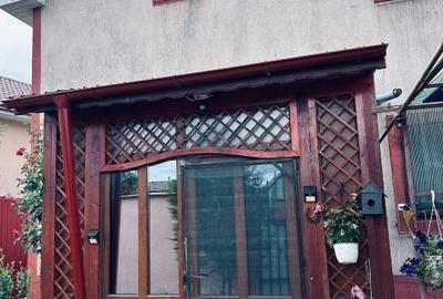 Proprietar vand casa P+M in Valu lui Traian - 2