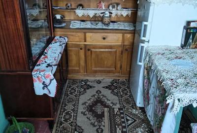Casă cu 5 camere în Stoișești - 4